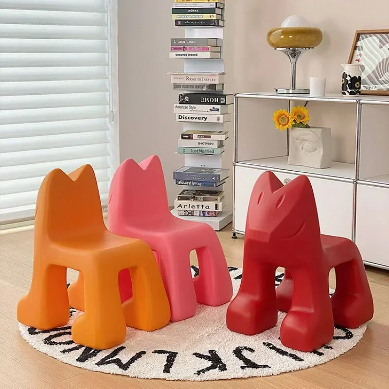 Nordijska Ustvarjalne Fox Stol Gospodinjstvu, za Živali v obliki Nizke Blata, Plastični Stoli Pouf Nečimrnosti Stol Dnevna Soba