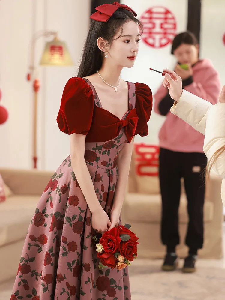 Seksi Kvadratnih Vratu Tiskanih obleke Poročne Posla Toast Oblačila Klasično Eleganten Modni Cheongsam Žensk Stranki Poroka Obleke