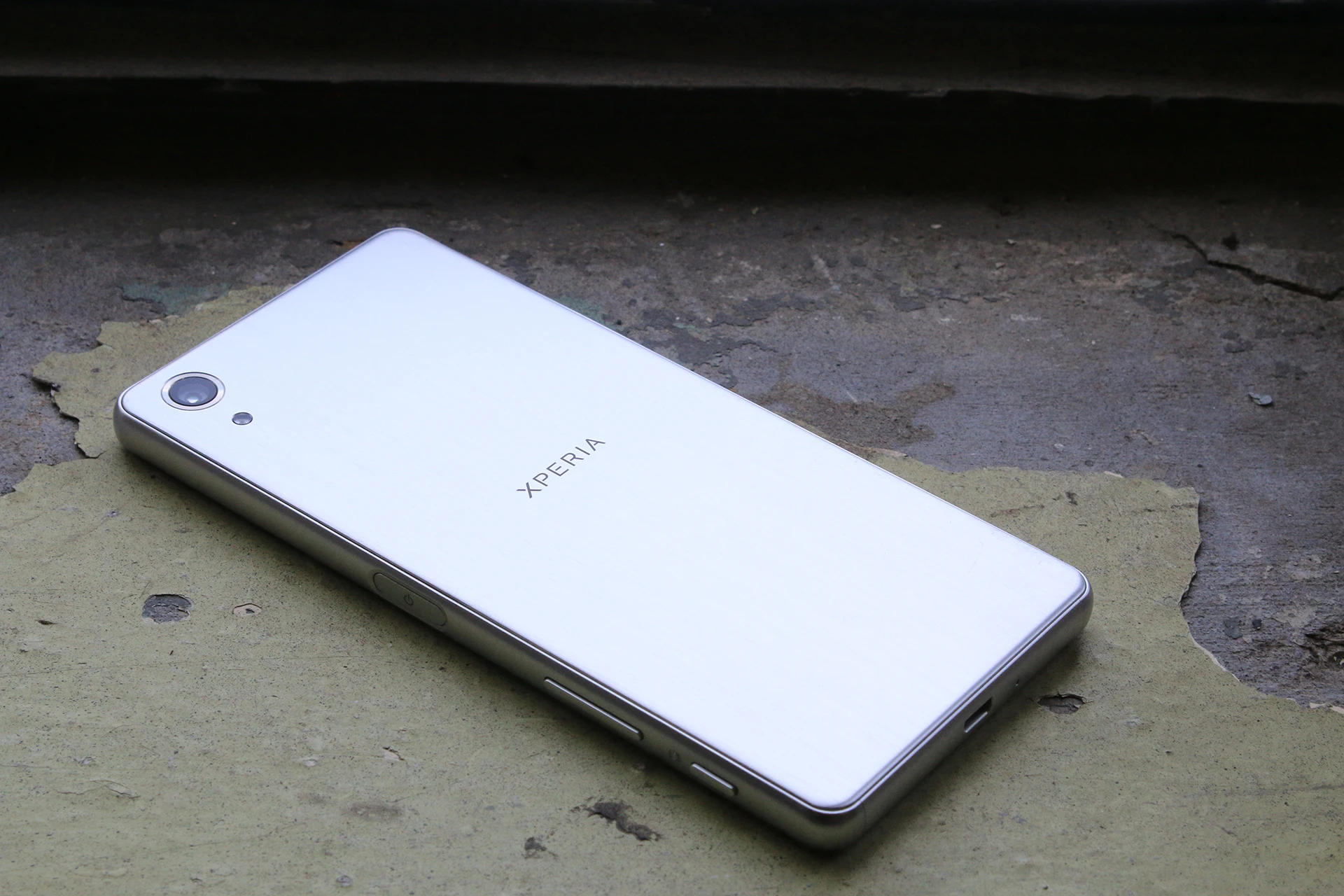 Sony Xperia X Uspešnosti F8131 4G LTE RAM 3GB ROM 32 GB Android 5.0