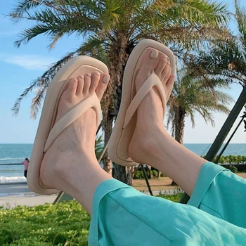 Ženske japonke Poletje Copate Plaži Stran Sandali 2022 Poletje Vroče Copate Mehko Dno Non-Slip Plaži Ženske Čevlje