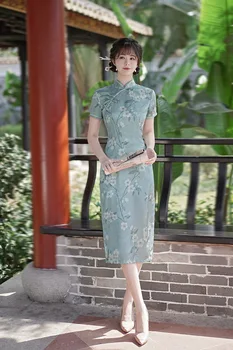 Poletje Novo Kratek Rokav Stoji Vratu Gumb Cheongsam Obleko Kitajski Vintage Stil Cvetje Natisnjeni Ženske Nositi Qipao