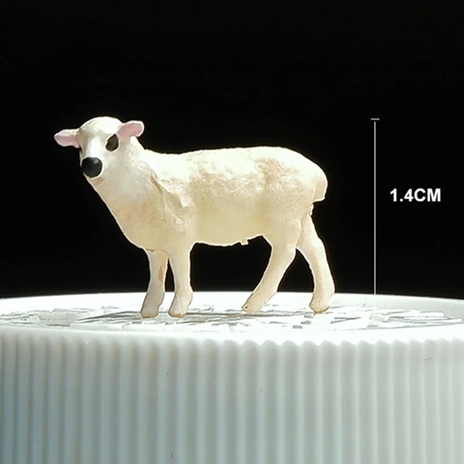Živalskih Figur Mini Jagnje Slika 1/64 Ročno Poslikane Igrača Živali Številke DIY Projekte Mikro Landscape Fotografijo Rekviziti Namizni Okrasek